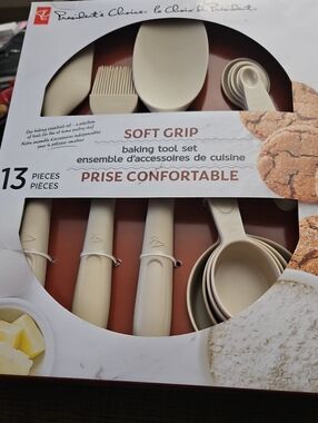 President's Choice Soft Grip 13 Piece Baking Tool Set